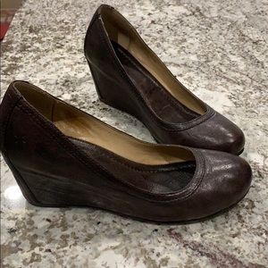 Cognac leather Frye Carson wedge heels